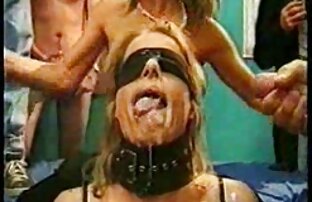 XXX fuma um cigarro electrónico filme pornô de mulher preta e uma pila